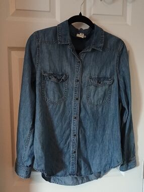 Women's Casual Chambray Denim Button-Up Shirt - Blue